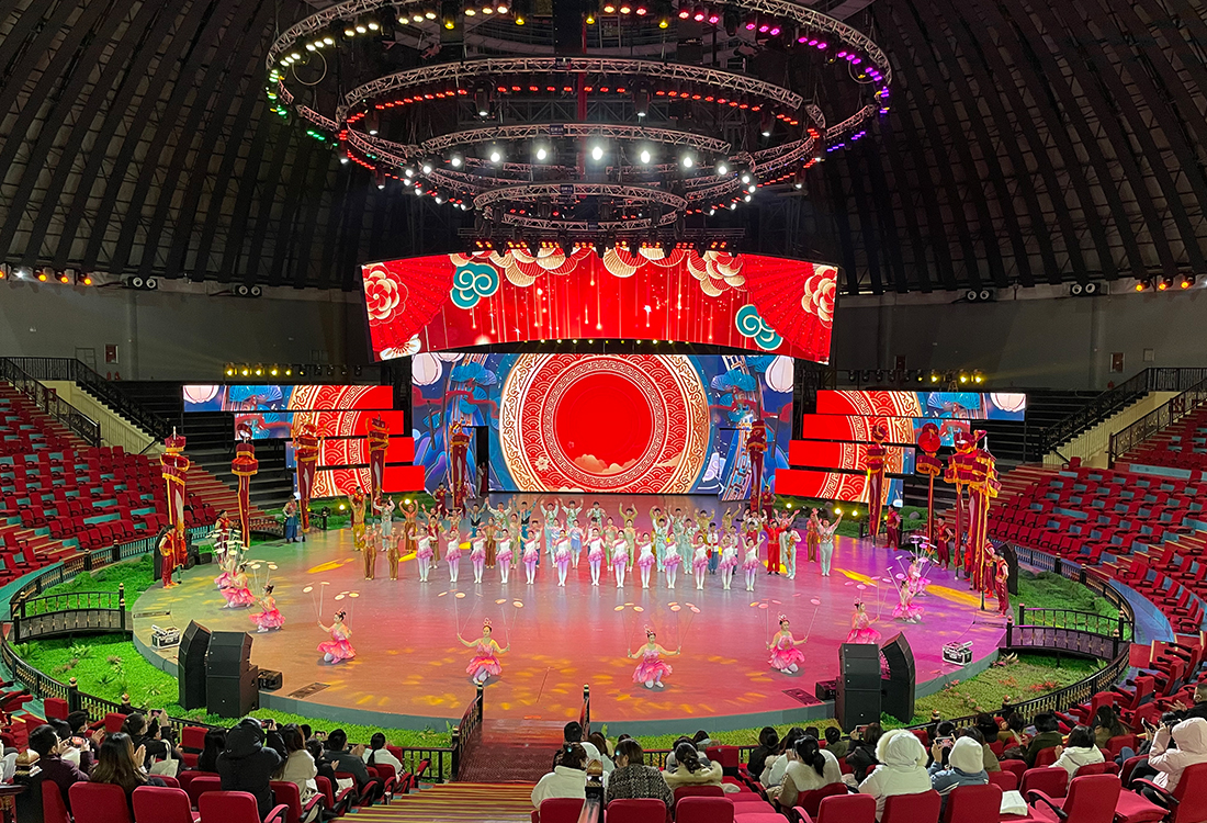 宁津德百杂技蟋蟀欢乐谷大剧院